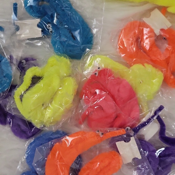 Brand New FUZZY TWIST "WORMIES" CAT TOYS-12 CT. - Picture 2 of 3